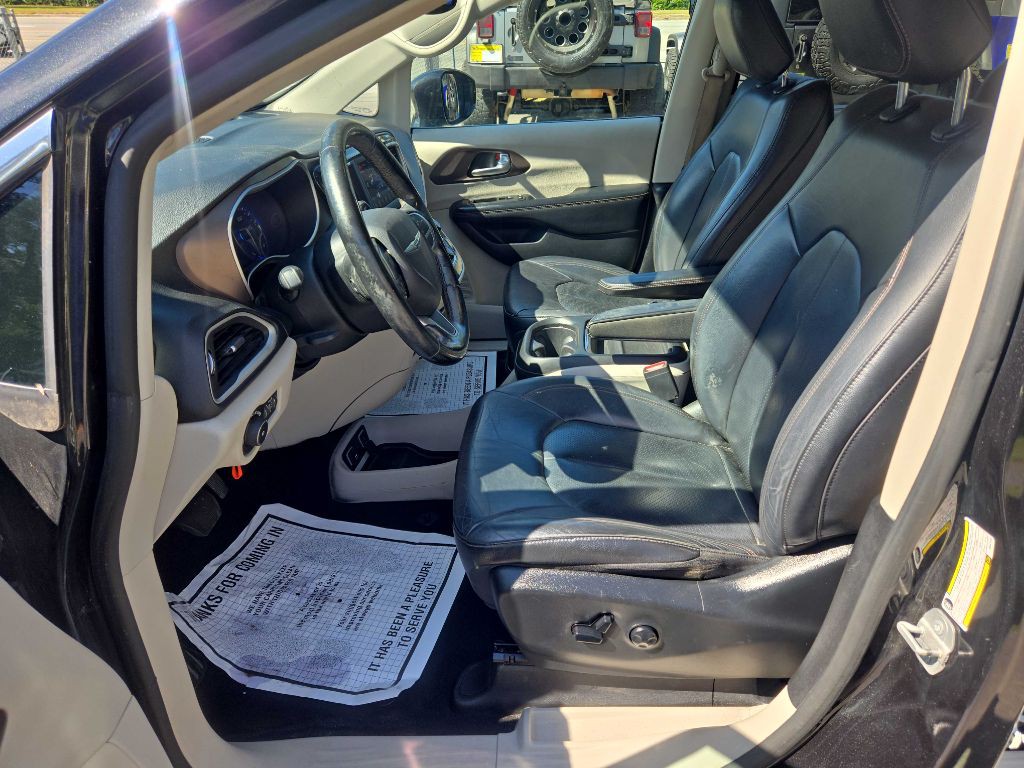 2019 Chrysler Pacifica Image 10
