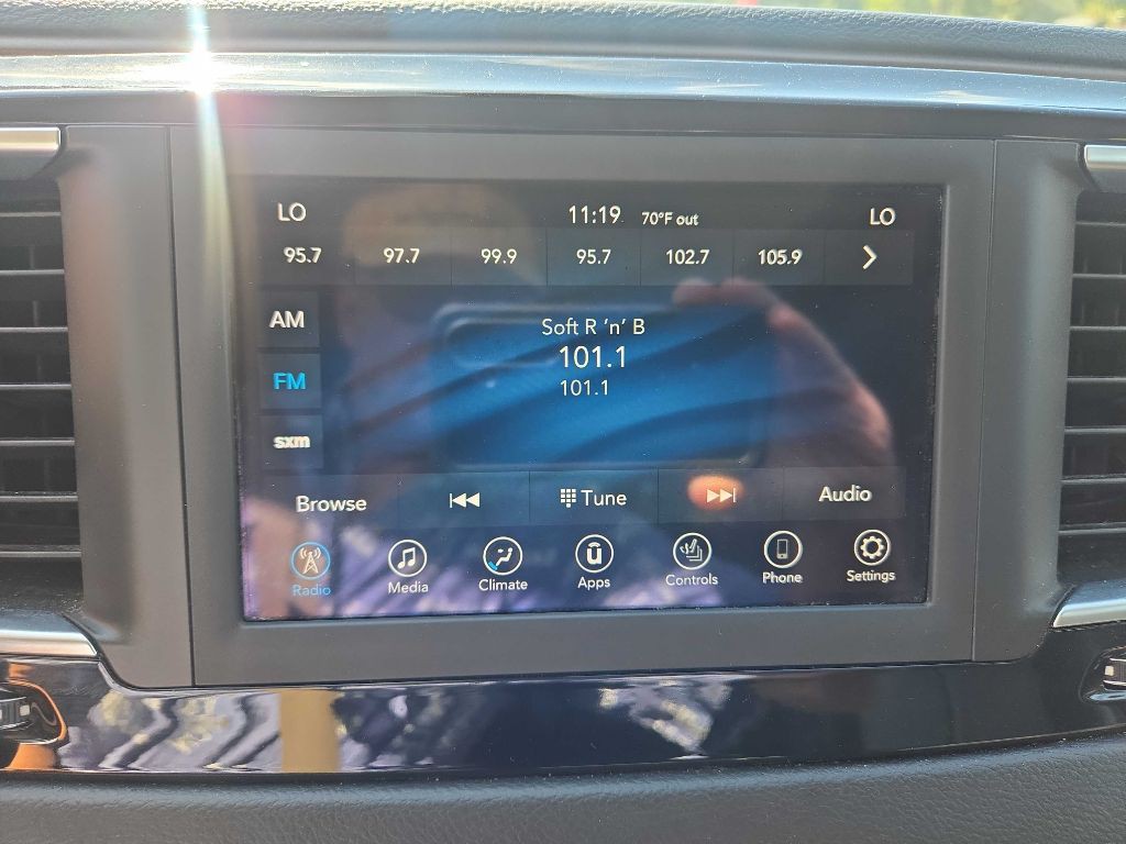 2019 Chrysler Pacifica Image 14