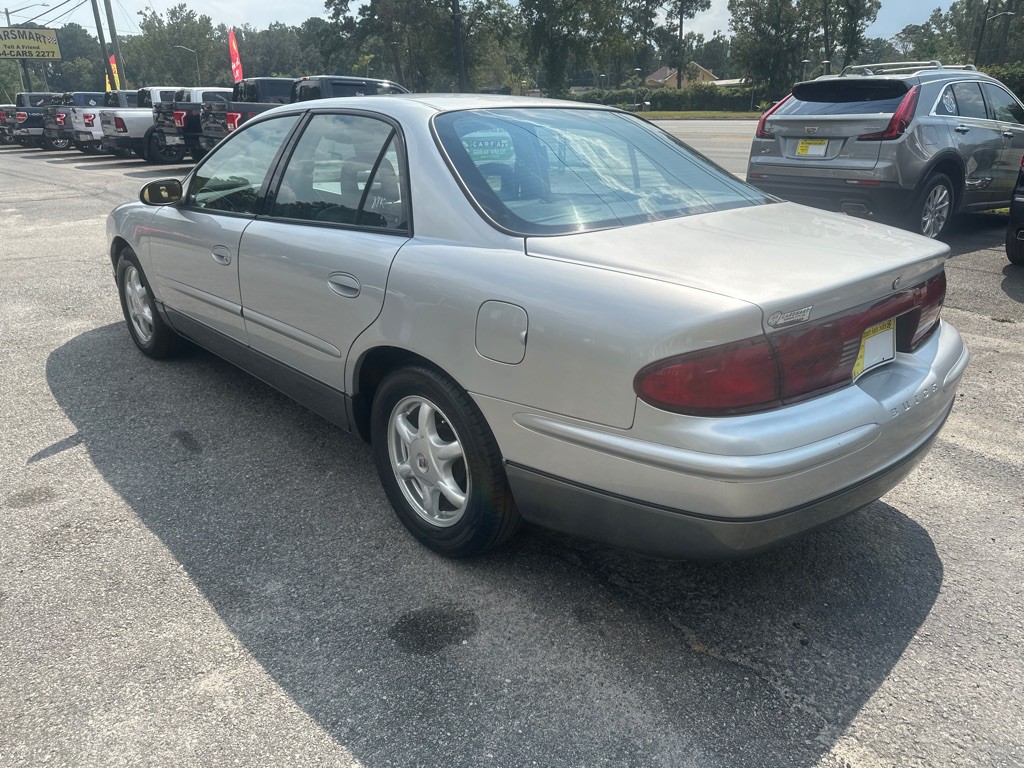 2002 Buick Regal Image 3