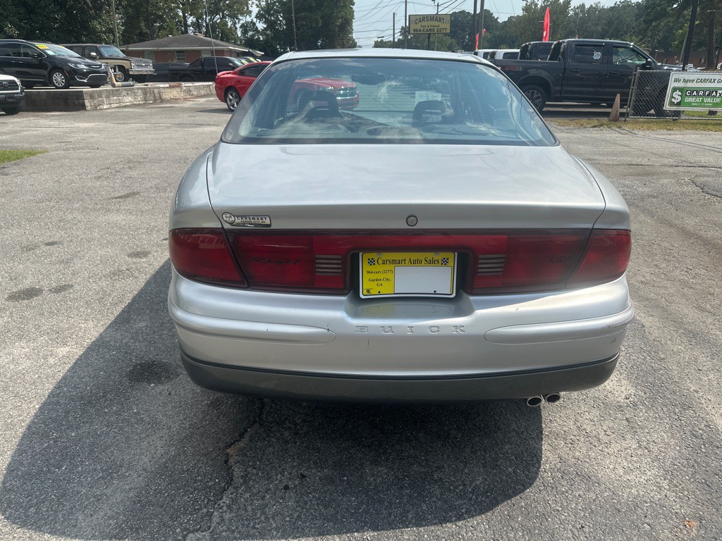 2002 Buick Regal Image 4
