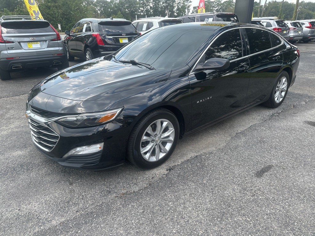 2019 Chevrolet Malibu Image 1