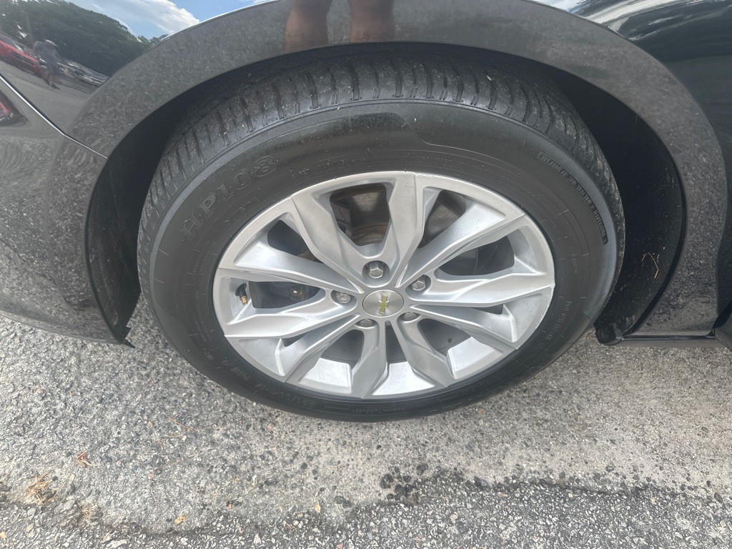 2019 Chevrolet Malibu Image 17