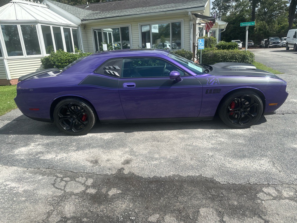 2010 Dodge Challenger Image 6
