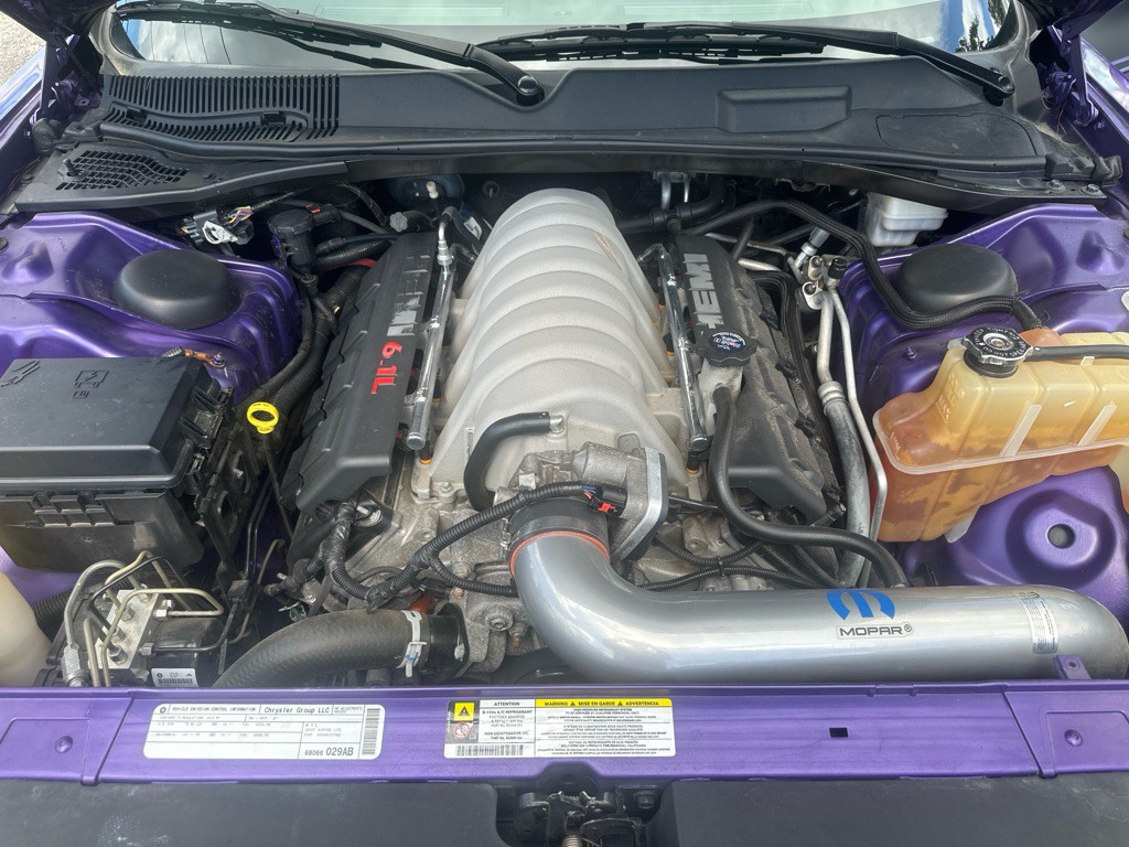 2010 Dodge Challenger Image 18