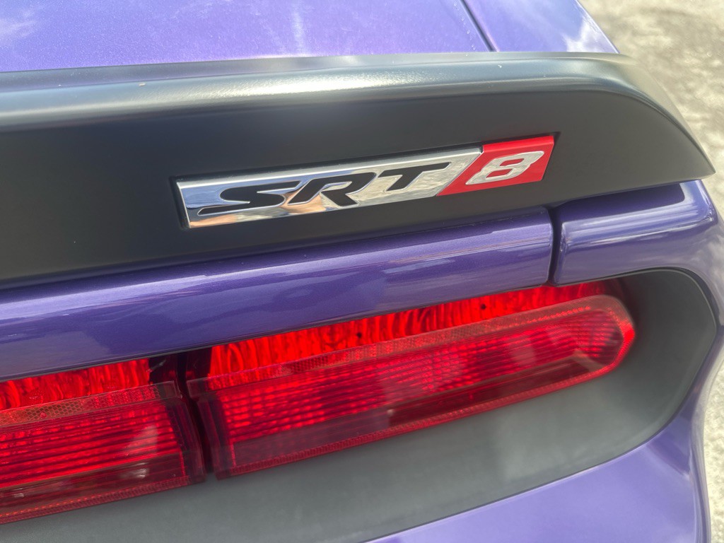 2010 Dodge Challenger Image 24