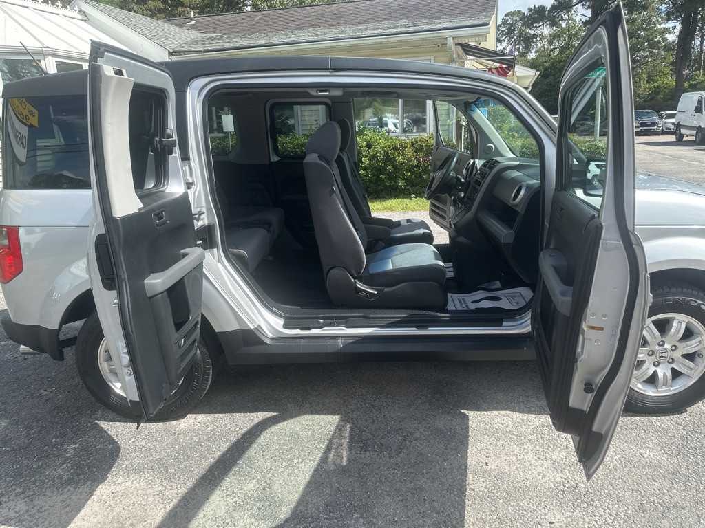 2008 Honda Element Image 17