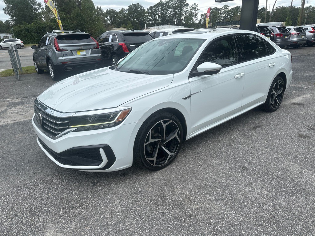 2020 Volkswagen Passat Image 1