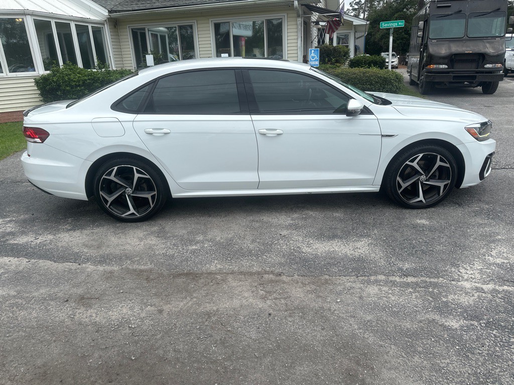 2020 Volkswagen Passat Image 6