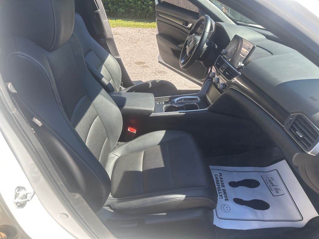 2022 Honda Accord Image 15
