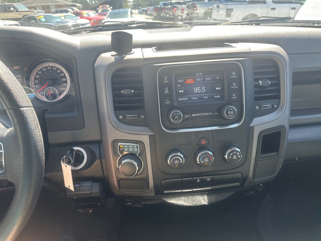 2017 RAM 1500 Image 10
