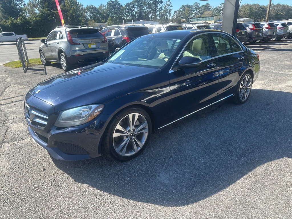 2018 Mercedes-Benz C-Class Image 1