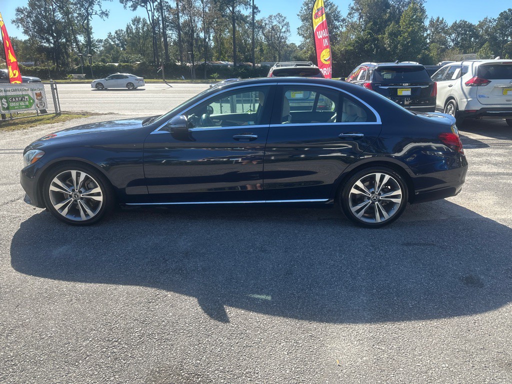 2018 Mercedes-Benz C-Class Image 2