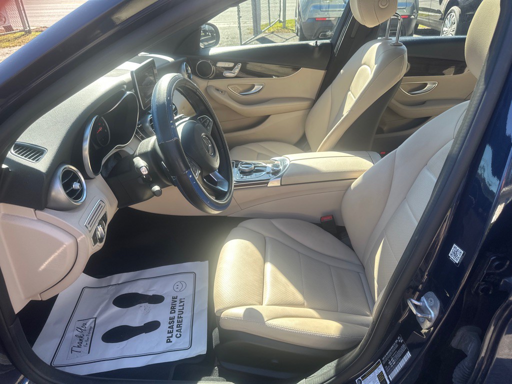 2018 Mercedes-Benz C-Class Image 11