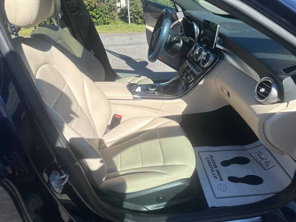 2018 Mercedes-Benz C-Class Image 15