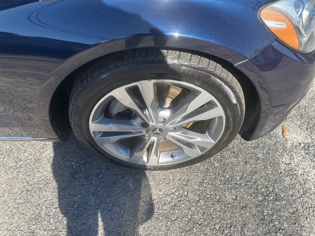 2018 Mercedes-Benz C-Class Image 20