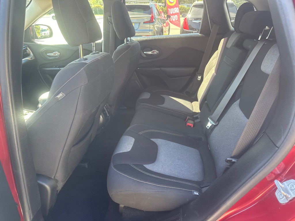 2014 Jeep Cherokee Image 12