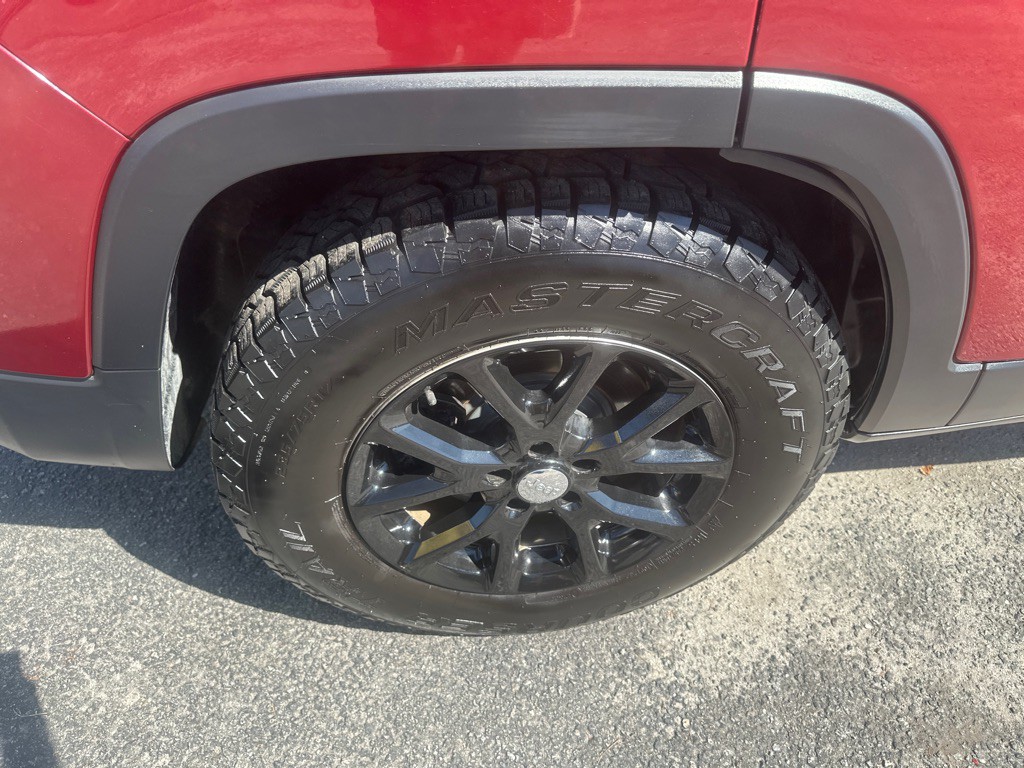 2014 Jeep Cherokee Image 19