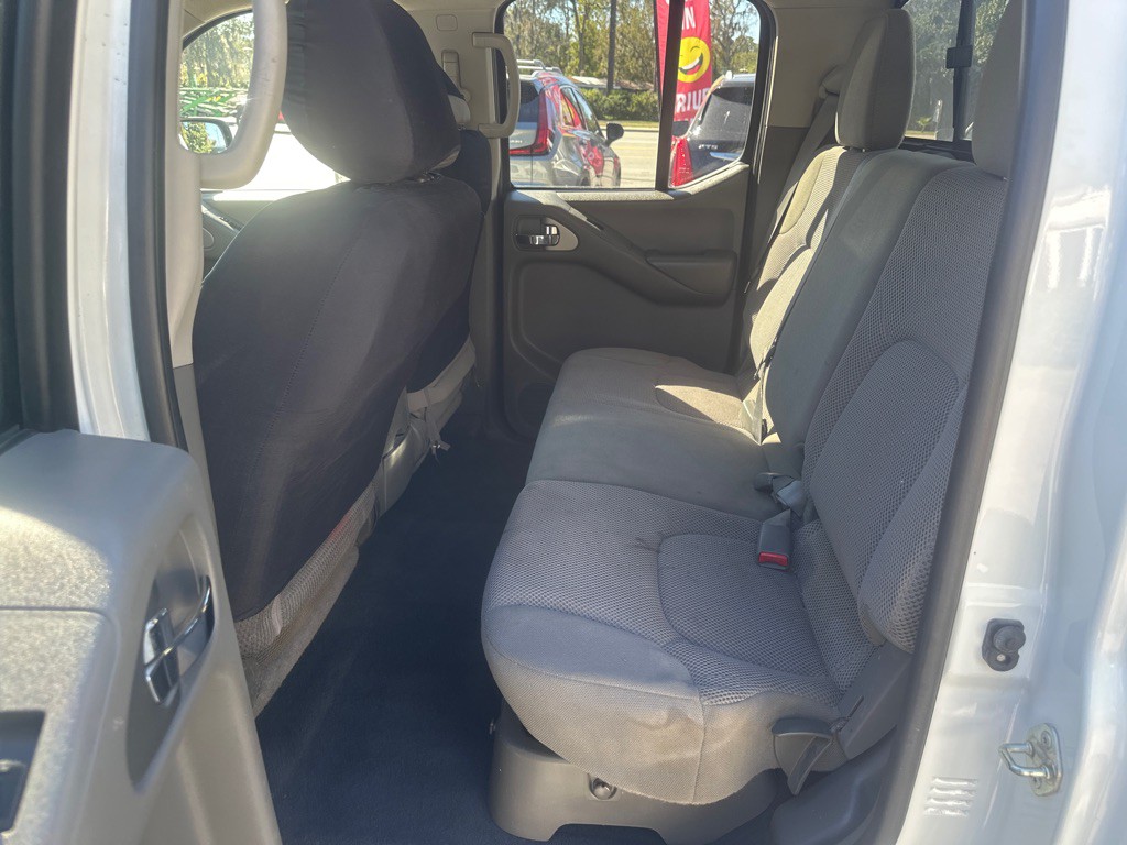 2019 Nissan Frontier Image 12