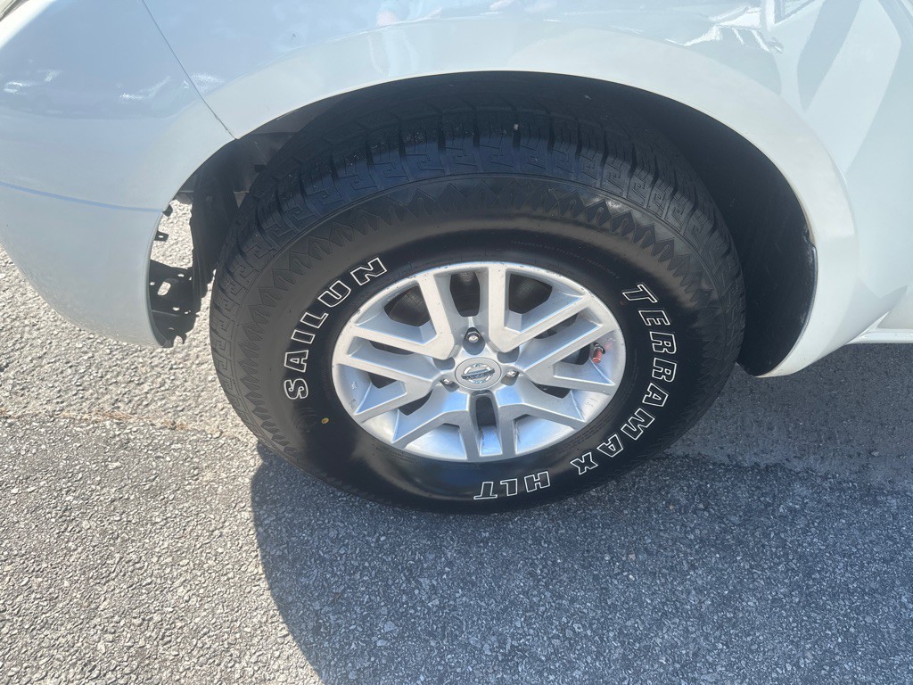 2019 Nissan Frontier Image 17