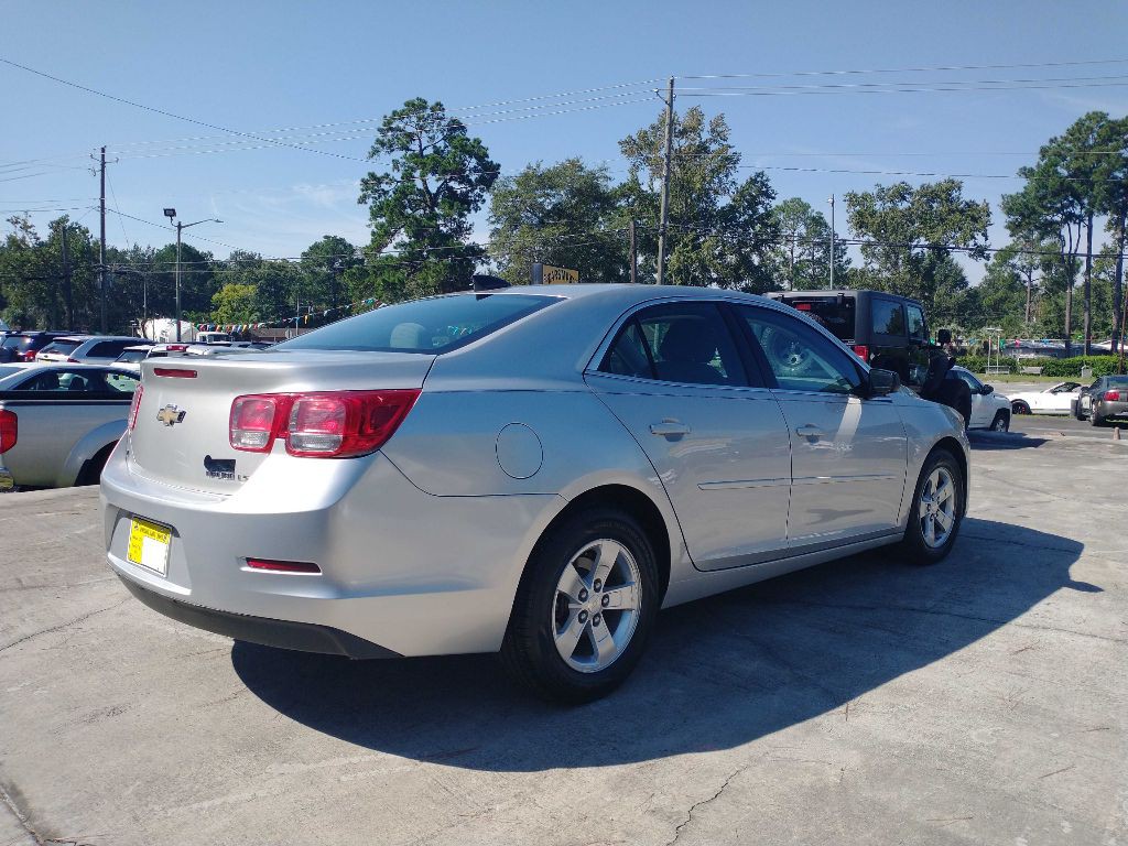 2015 Chevrolet Malibu Image 5