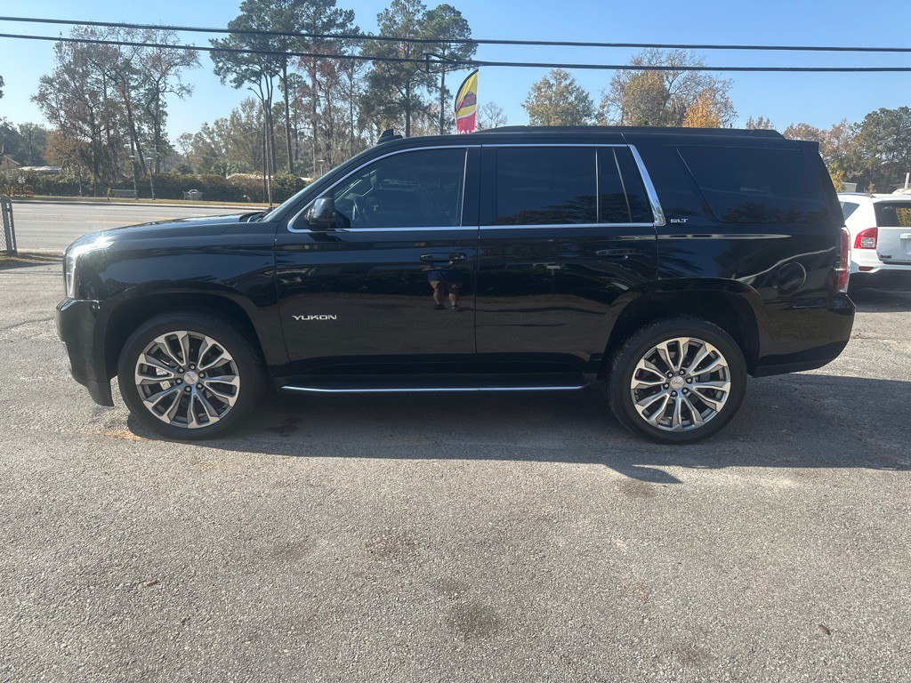 2018 GMC Yukon Image 2