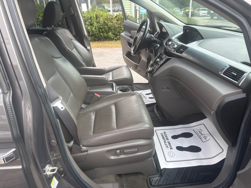 2013 Honda Odyssey Image 17