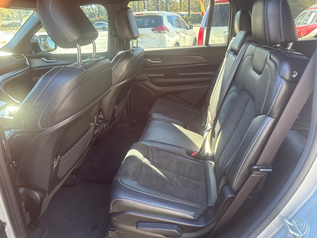 2024 Jeep Grand Cherokee Image 12