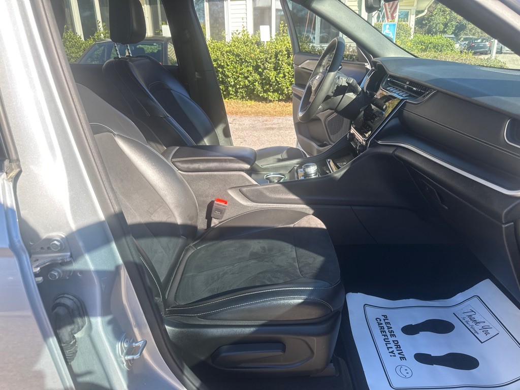 2024 Jeep Grand Cherokee Image 17