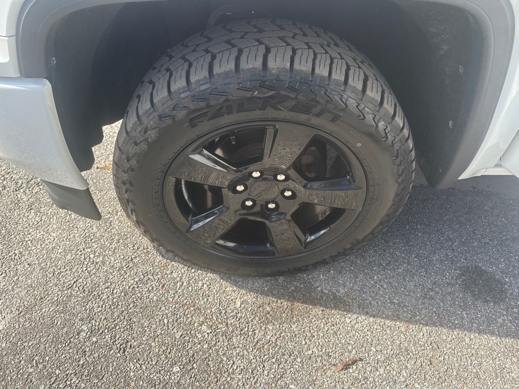 2018 GMC Sierra Image 17