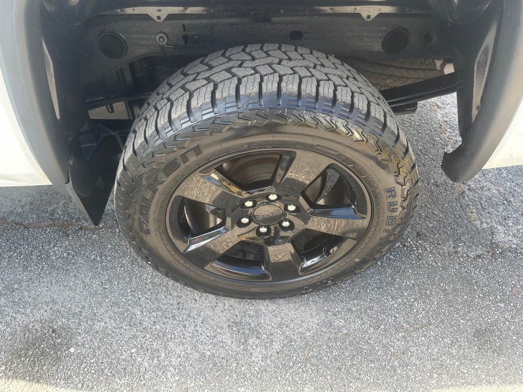 2018 GMC Sierra Image 18