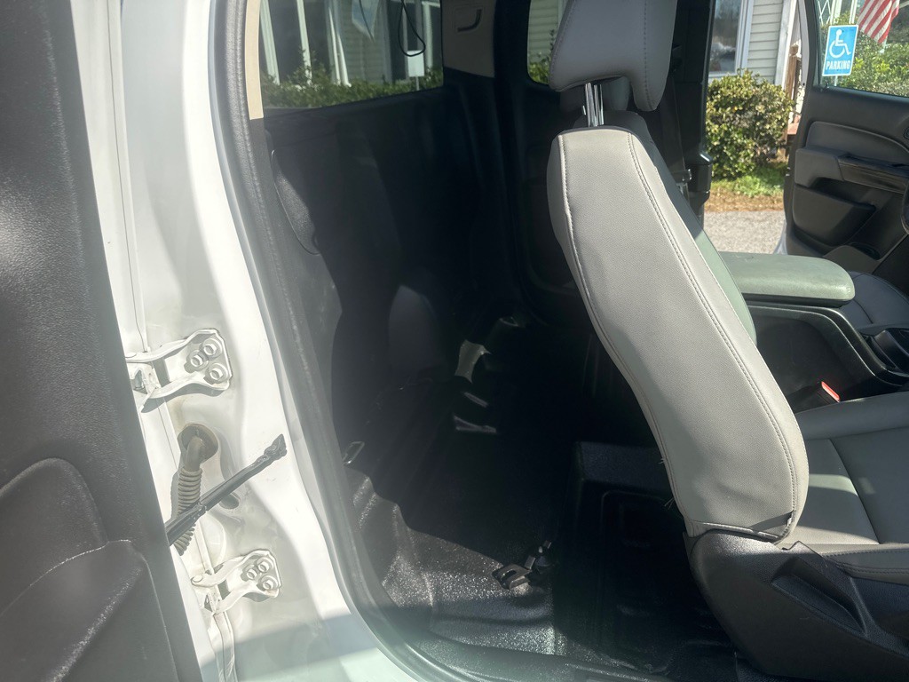 2016 Chevrolet Colorado Image 15