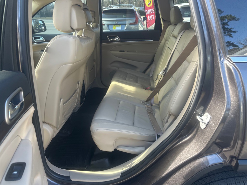 2015 Jeep Grand Cherokee Image 12