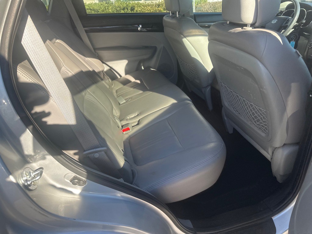 2011 Kia Sorento Image 14
