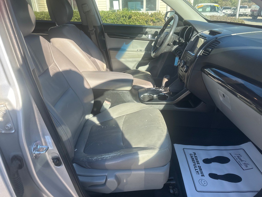 2011 Kia Sorento Image 15