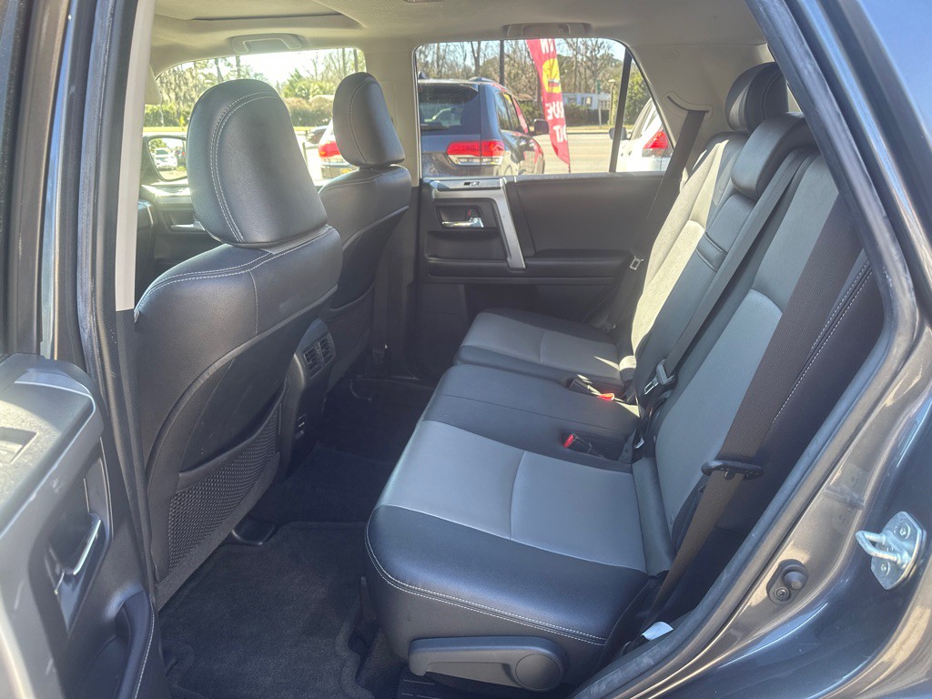 2018 Toyota 4Runner Image 12