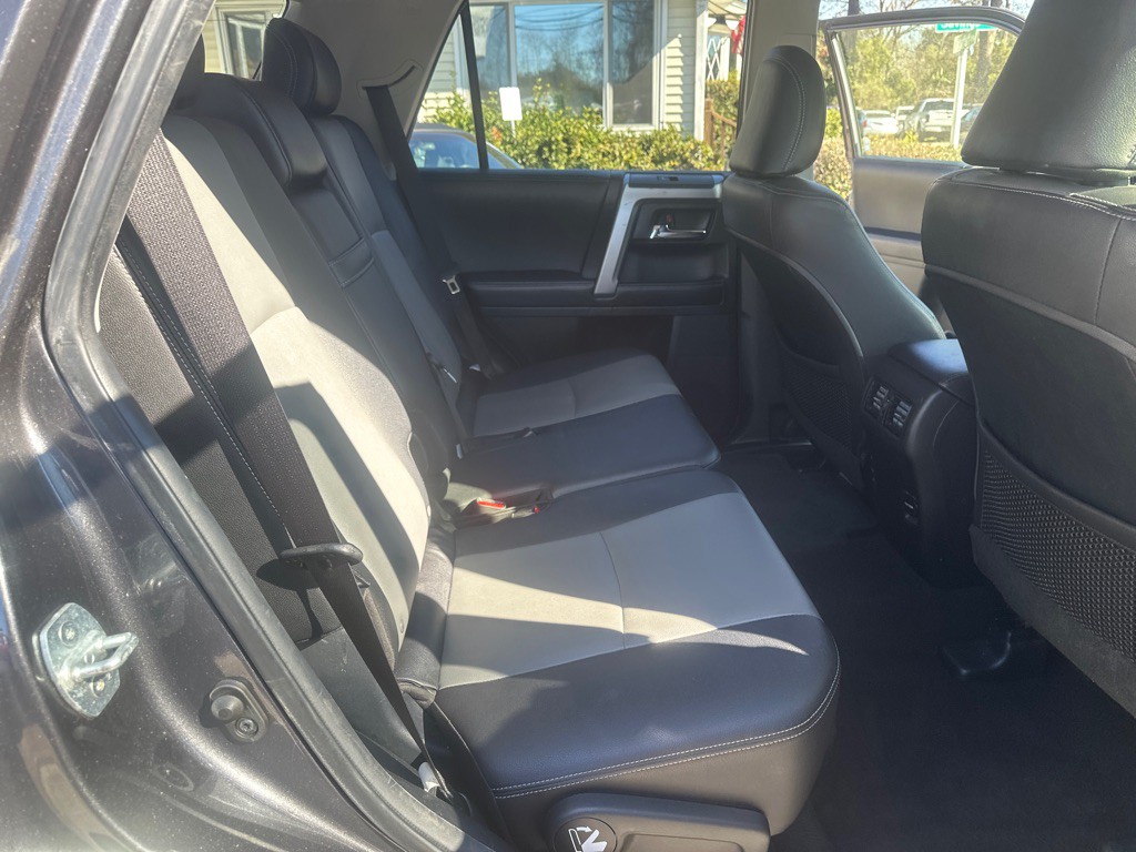 2018 Toyota 4Runner Image 15