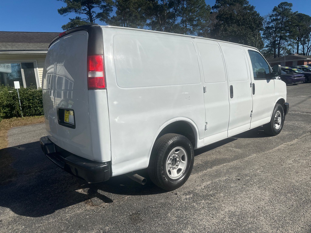 2020 Chevrolet Express Image 5