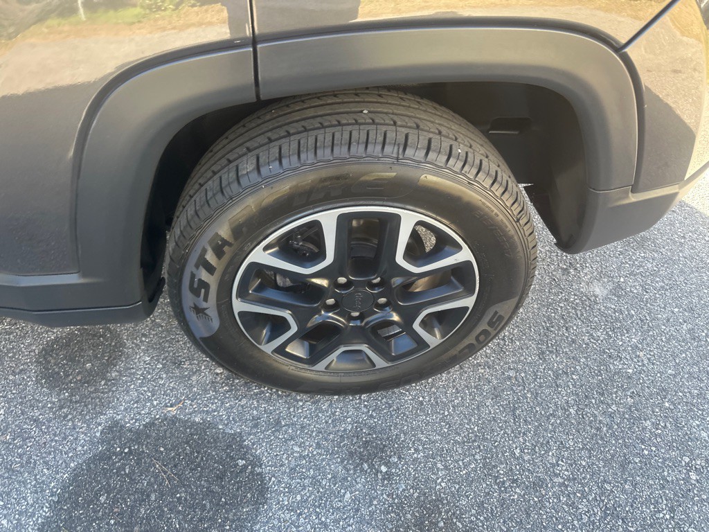 2019 Jeep Compass Image 18