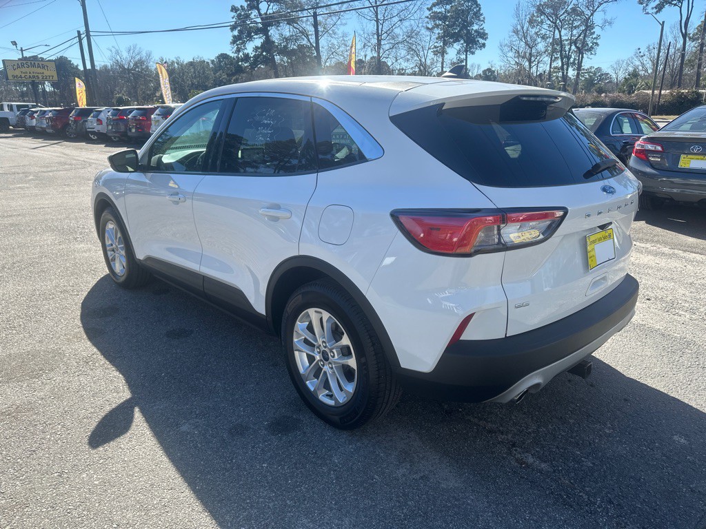 2021 Ford Escape Image 3