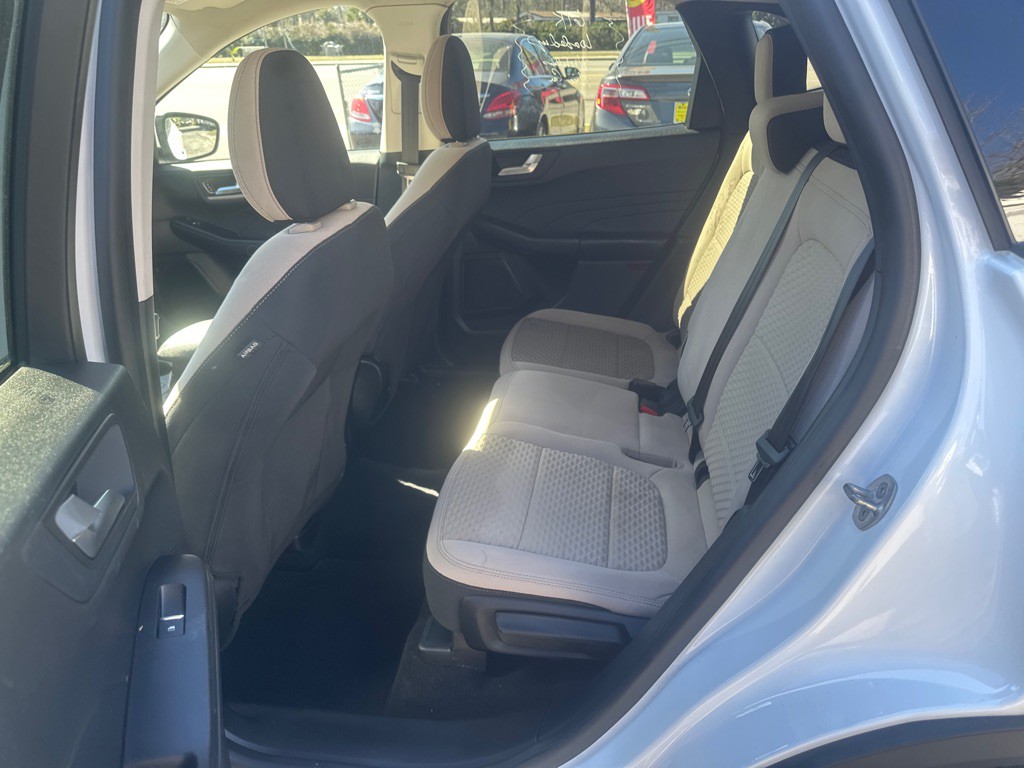 2021 Ford Escape Image 12