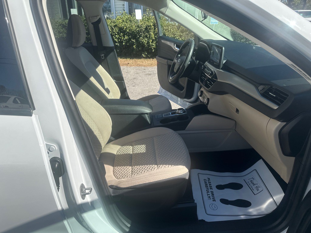 2021 Ford Escape Image 15