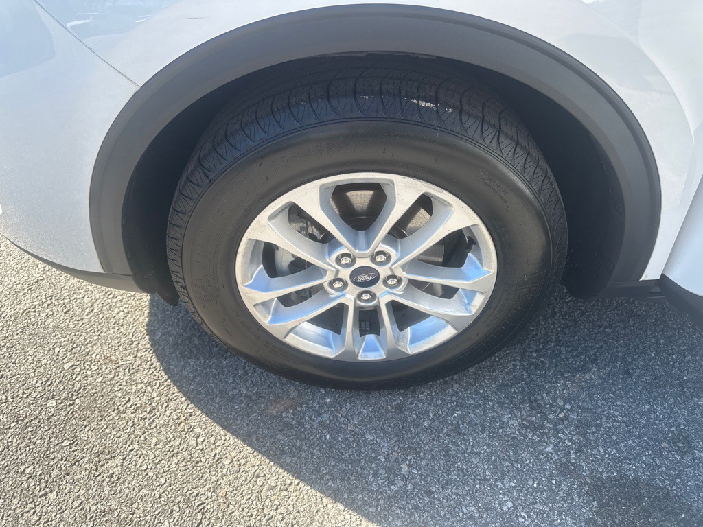 2021 Ford Escape Image 17