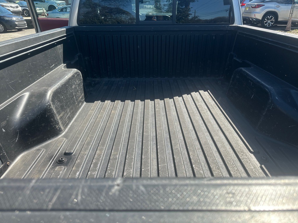 2016 Toyota Tacoma Image 13