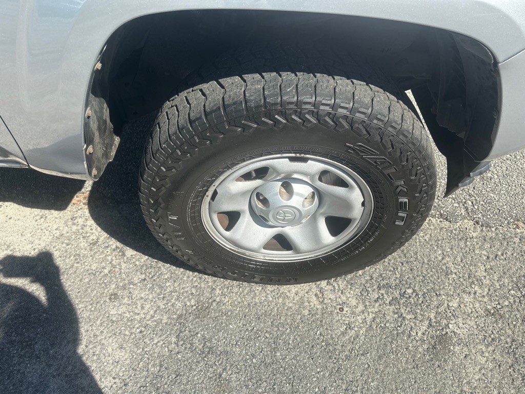 2016 Toyota Tacoma Image 20