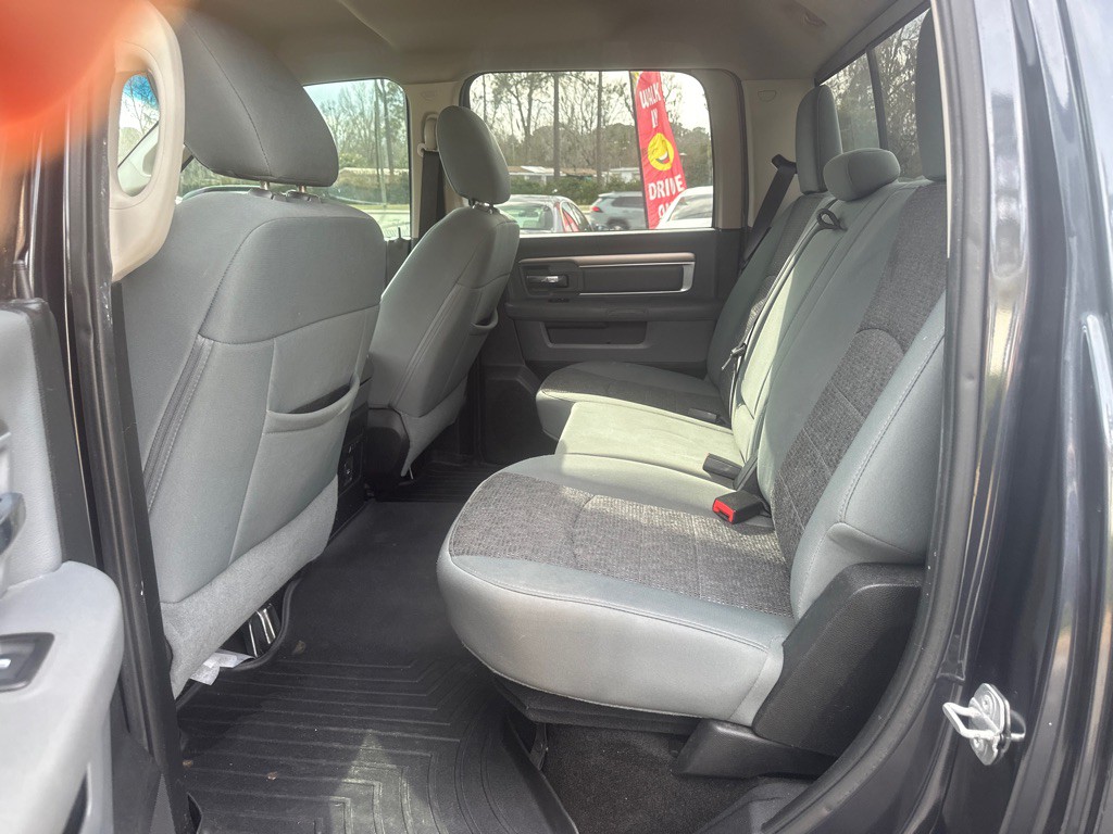 2015 RAM 1500 Image 12