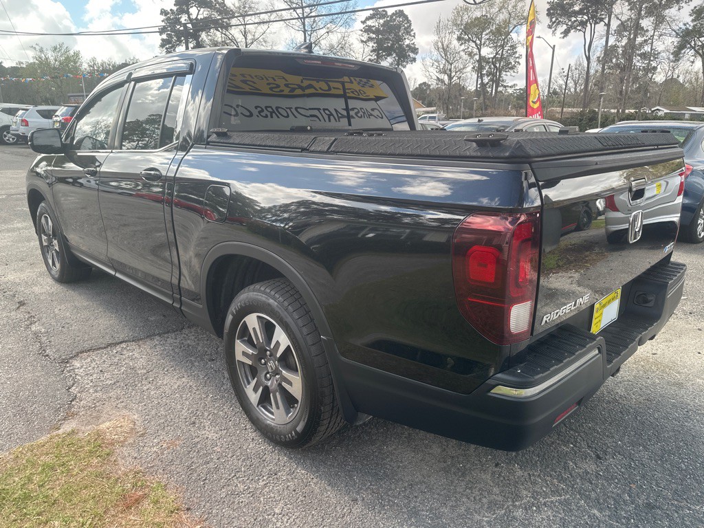 2019 Honda Ridgeline Image 3
