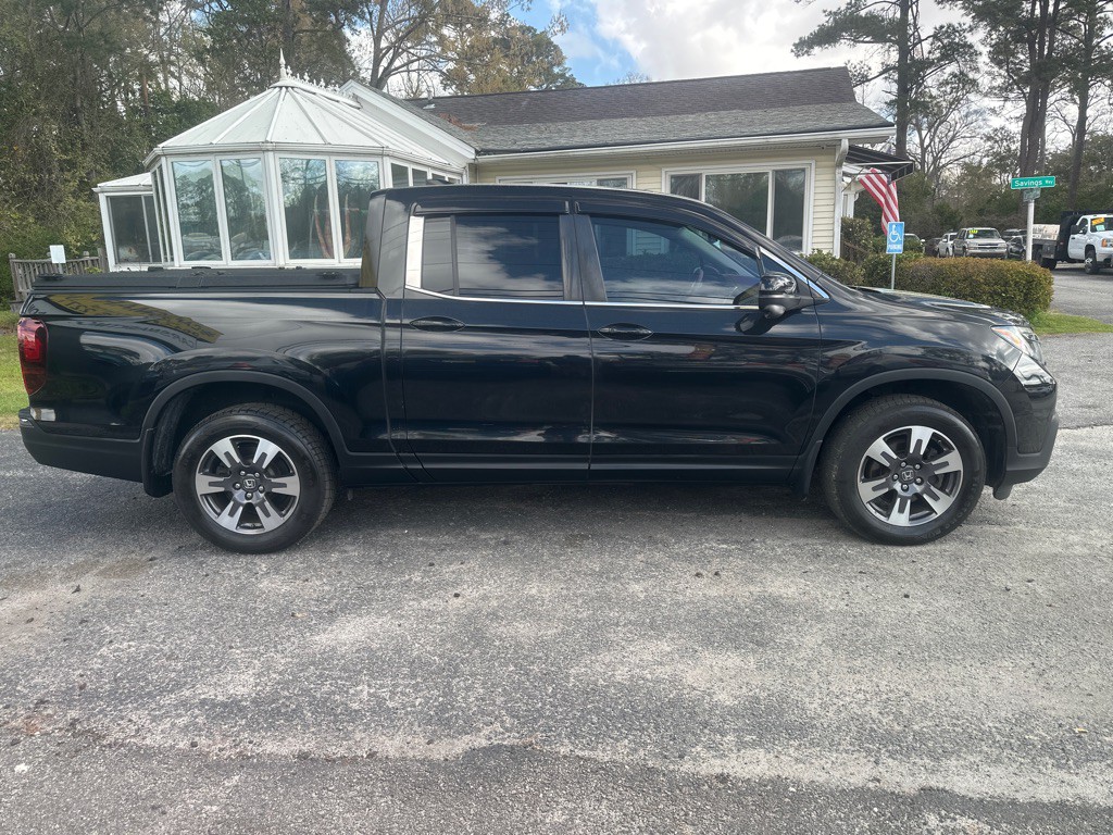2019 Honda Ridgeline Image 6