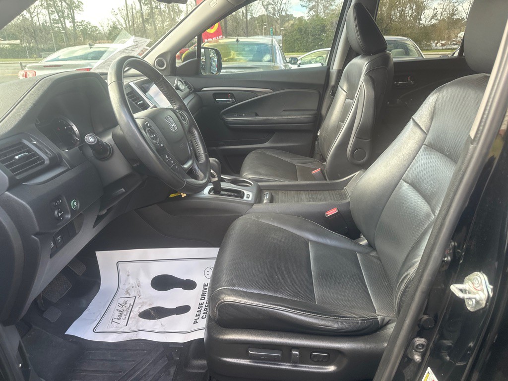 2019 Honda Ridgeline Image 11