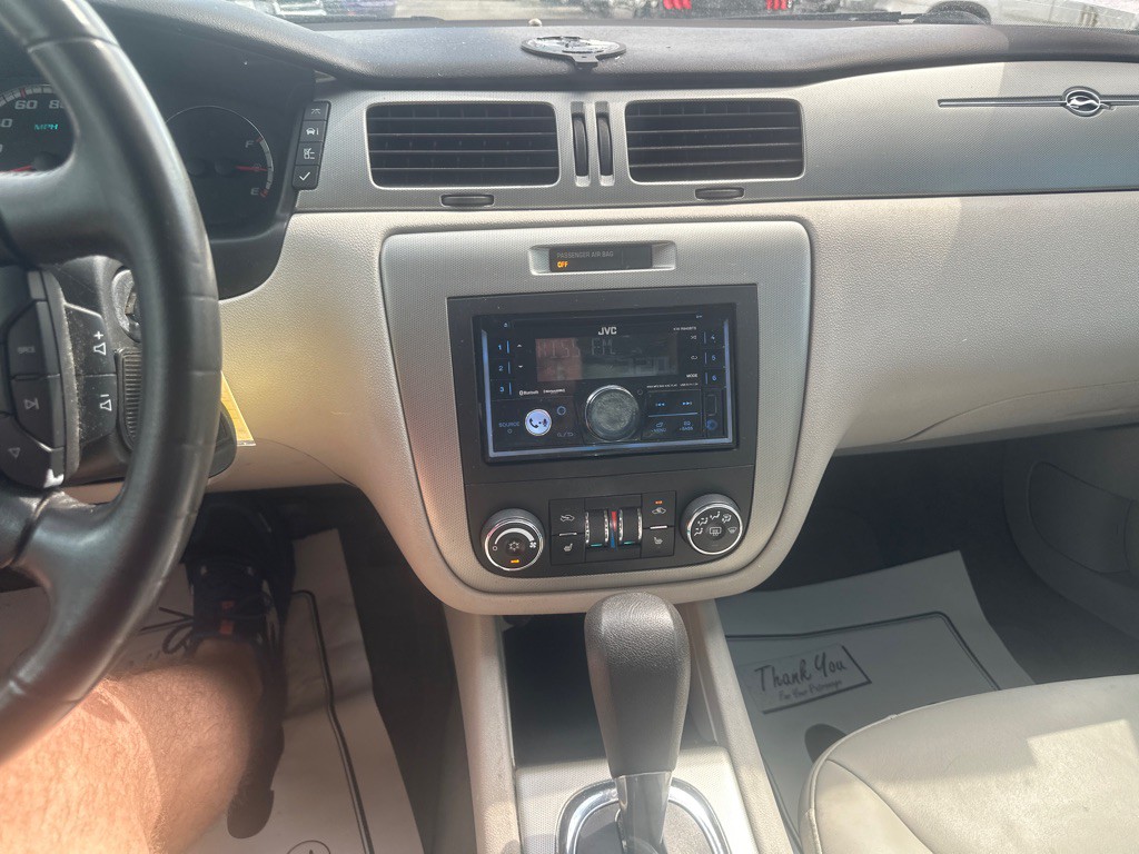 2008 Chevrolet Impala Image 10