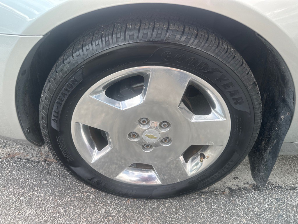 2008 Chevrolet Impala Image 17